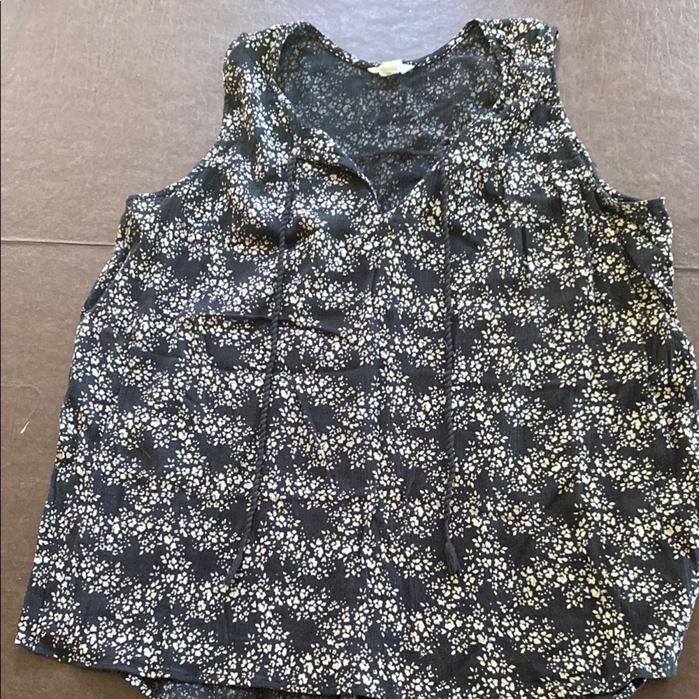Caslon Black and White Floral Tank Top